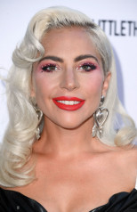 Lady Gaga - The Daily Front Row Fashion Awards in LA 03/17/2019 фото №1153734