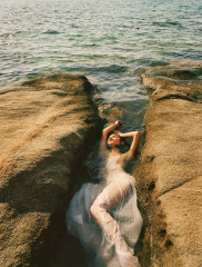 Meghan Roche - Vogue Greece фото №1345549
