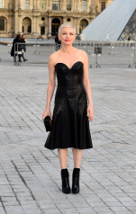 Michelle Williams at Louis Vuitton Dinner Party, Louvre in Paris фото №955061