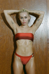 Miley Cyrus for Endless Summer Vacation Outtakes 2023 фото №1383330
