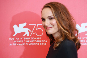 Natalie Portman at 75th venice film festival in Venice, Italy 2018 фото №1378694