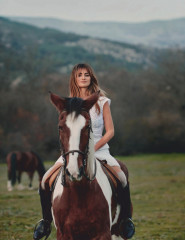 Penélope Cruz by Nico Bustos for Vogue España // 2021 фото №1285615
