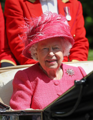 Queen Elizabeth ll  фото №1187914