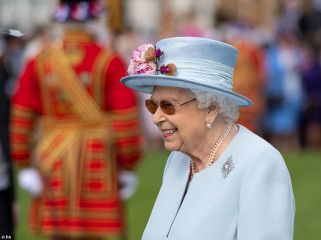 Queen Elizabeth ll  фото №1180262