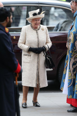 Queen Elizabeth ll  фото №796850