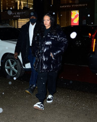 Rihanna - Tiffany & Co. in New York 01/28/2022 фото №1335461