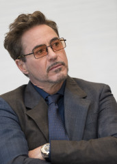 Robert Downey Jr - Avengers Endgame Press Conference 04/07/2019 фото №1159145