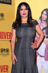 Salma Hayek – “How To Be a Latin Lover” Press Conference in Mexico City фото №962387