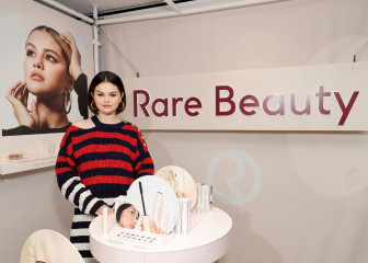 Selena Gomez - 'Rare Beauty' Event in New York 11/04/2021 фото №1319864