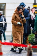Selena Gomez - On Set of 'Only Murders In The Building' in NY 01/24/2022 фото №1334806