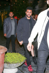 The Weeknd at TAO Beauty & Essex in Hollywood 4/6/2017 фото №953533