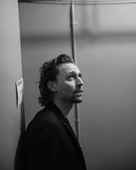 Tom Hiddleston by Jenny Anderson for 'Betrayal' Broadway (2019) фото №1240826