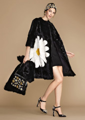 Vittoria Ceretti - Dolce & Gabbana Spring/Summer Lookbook фото №1139016
