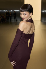 Zendaya - Fendi Haute Couture SS 2024 Show at Paris Fashion Week  фото №1386613