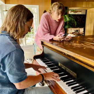 Taylor Swift instagram pic #790052