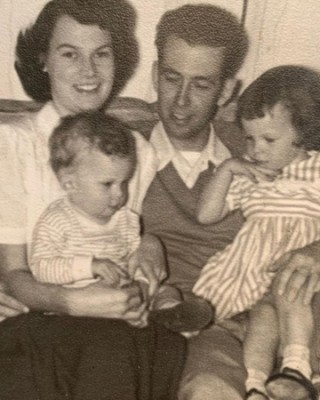 Дайан Китон с мамой, папой и братом