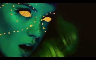 Лили Аллен в новом клипе на песню Sheezus