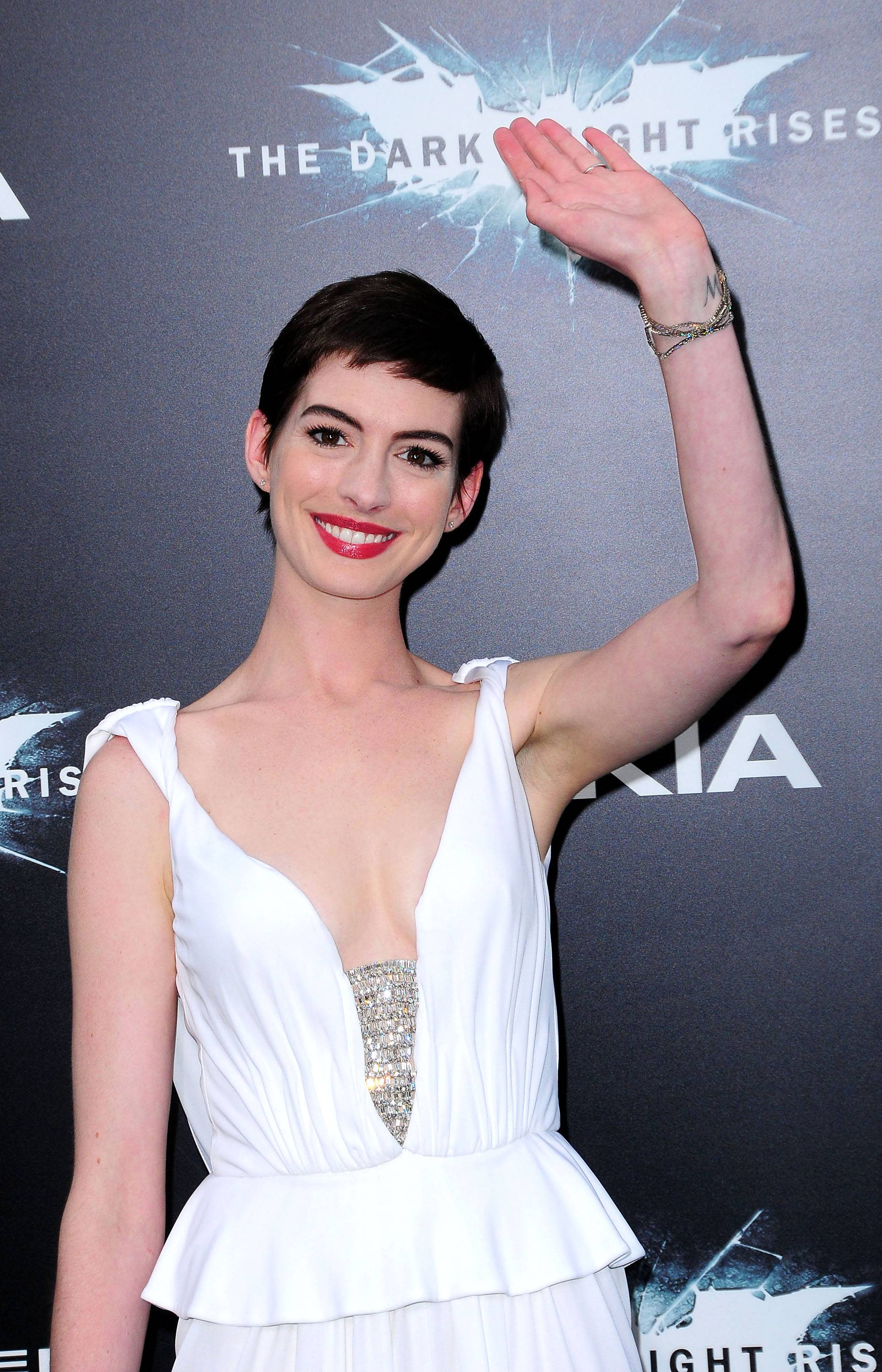 Anne Hathaway Fake