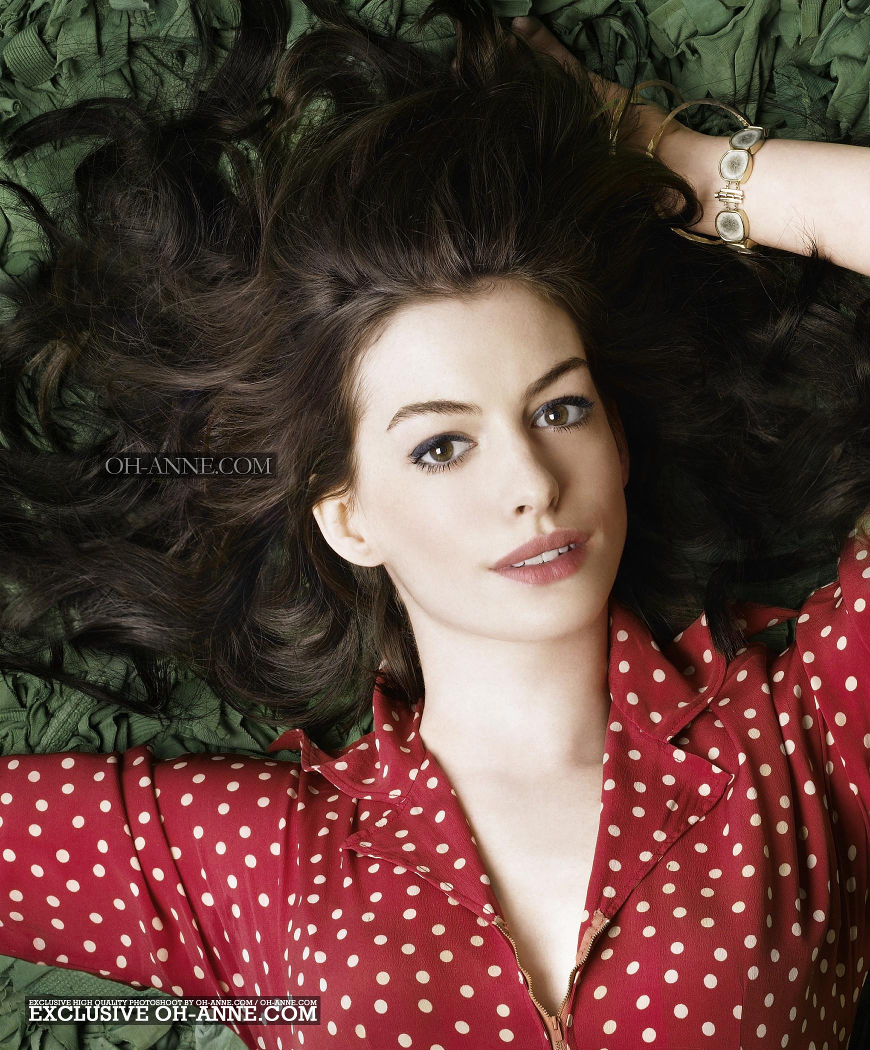 Anne hathaway фото