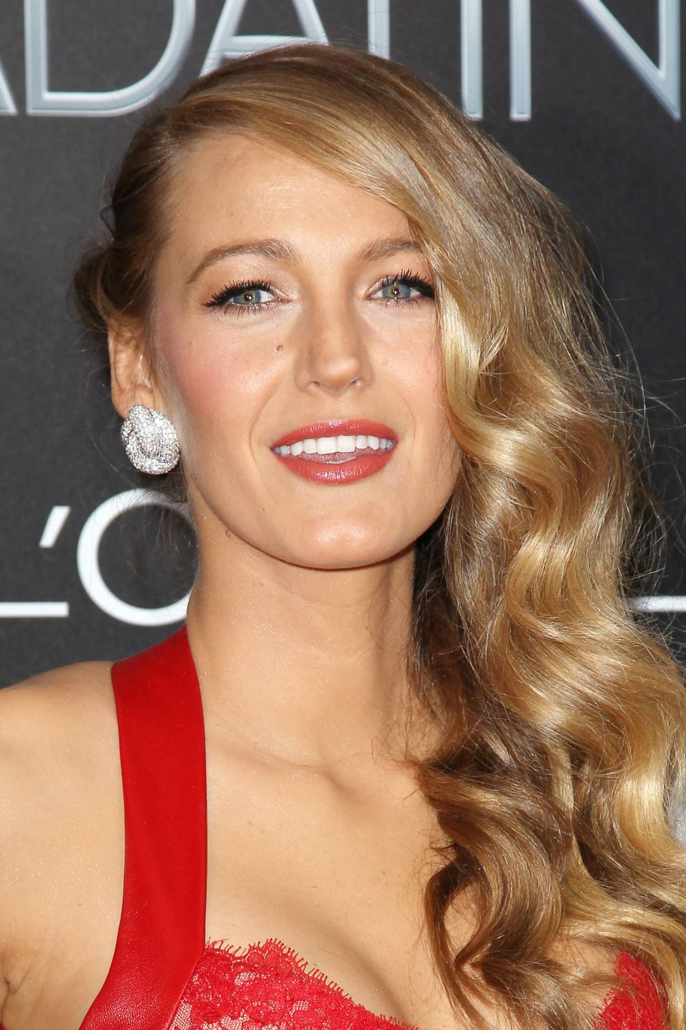 Blake lively фото