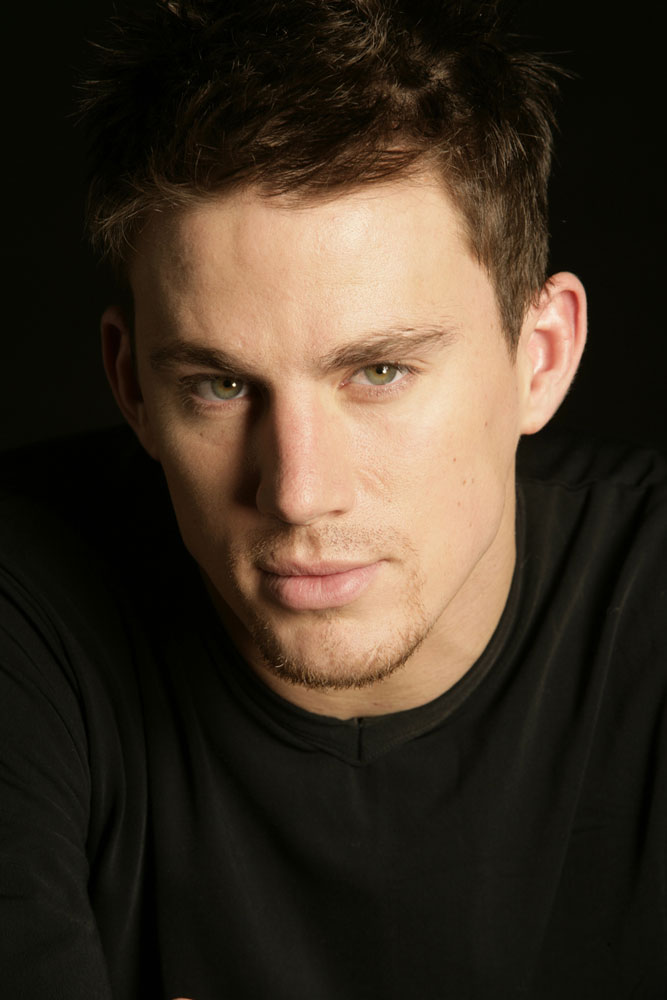 http://www.theplace.ru/archive/channing_tatum/img/Channing-Tatum-6.jpg