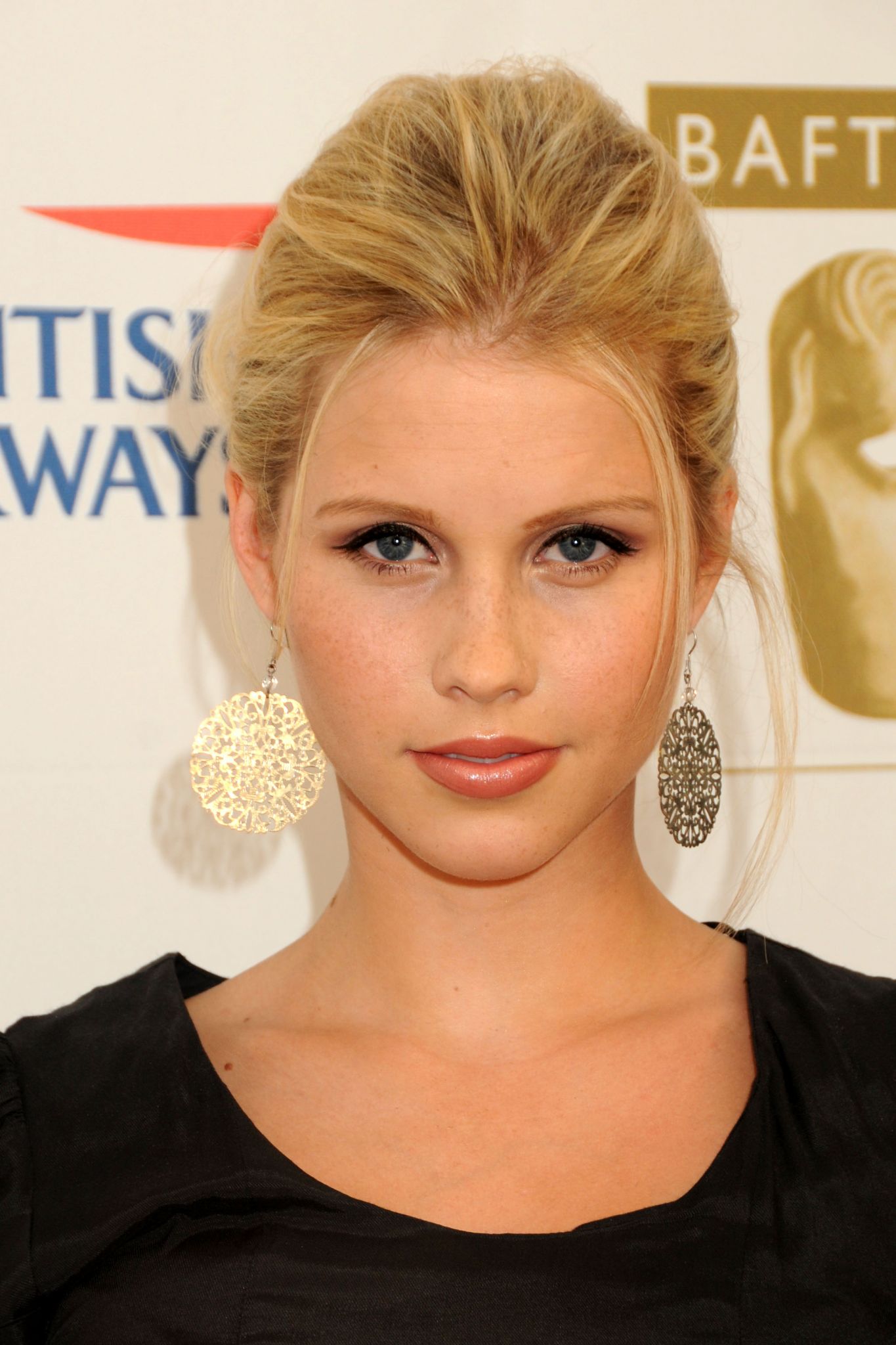 Claire Holt edad