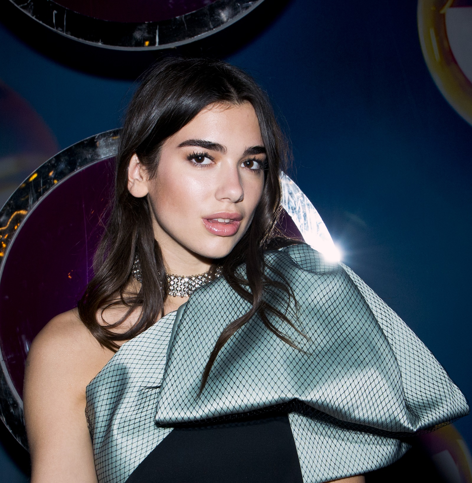 Dua lipa обои на телефон