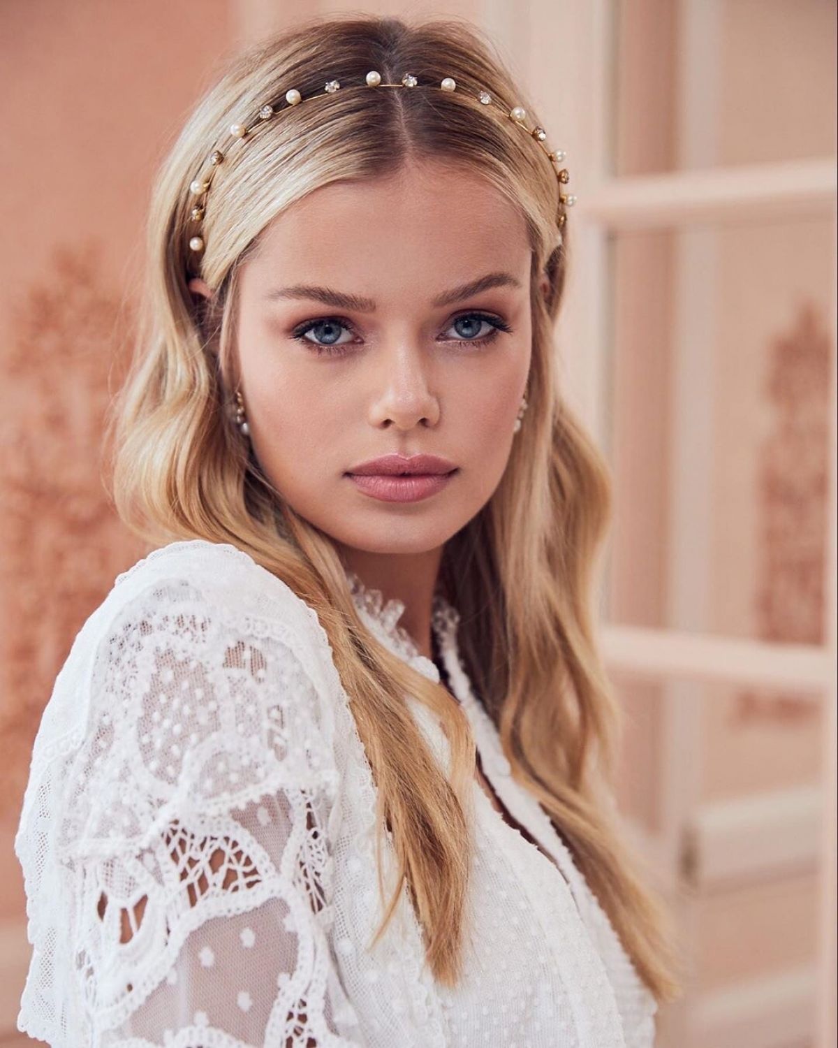 Frida aasen фото