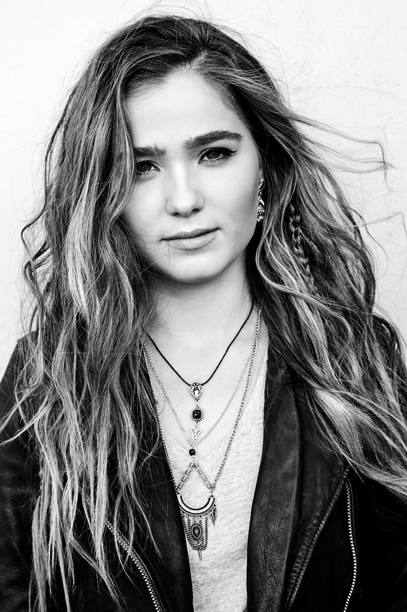 Next photo of Haley Lu Richardson