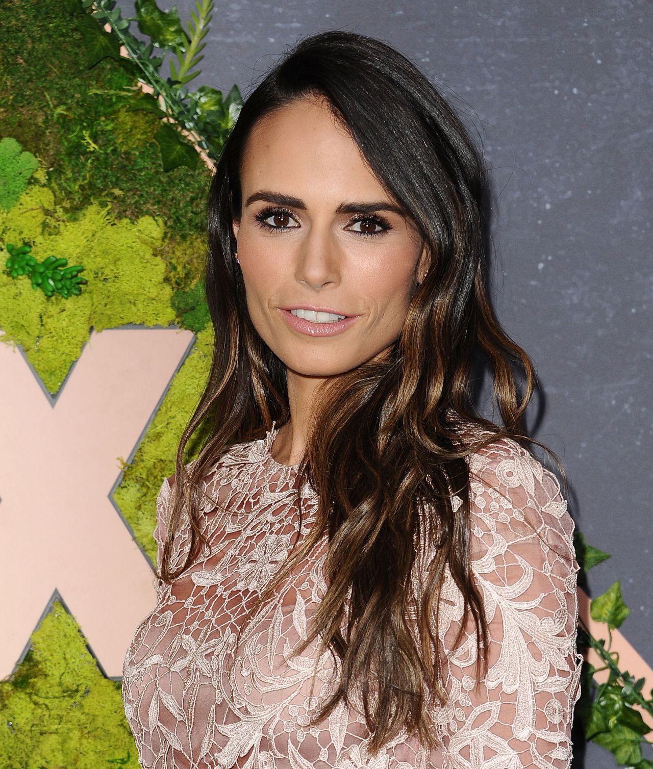 Jordana brewster фото