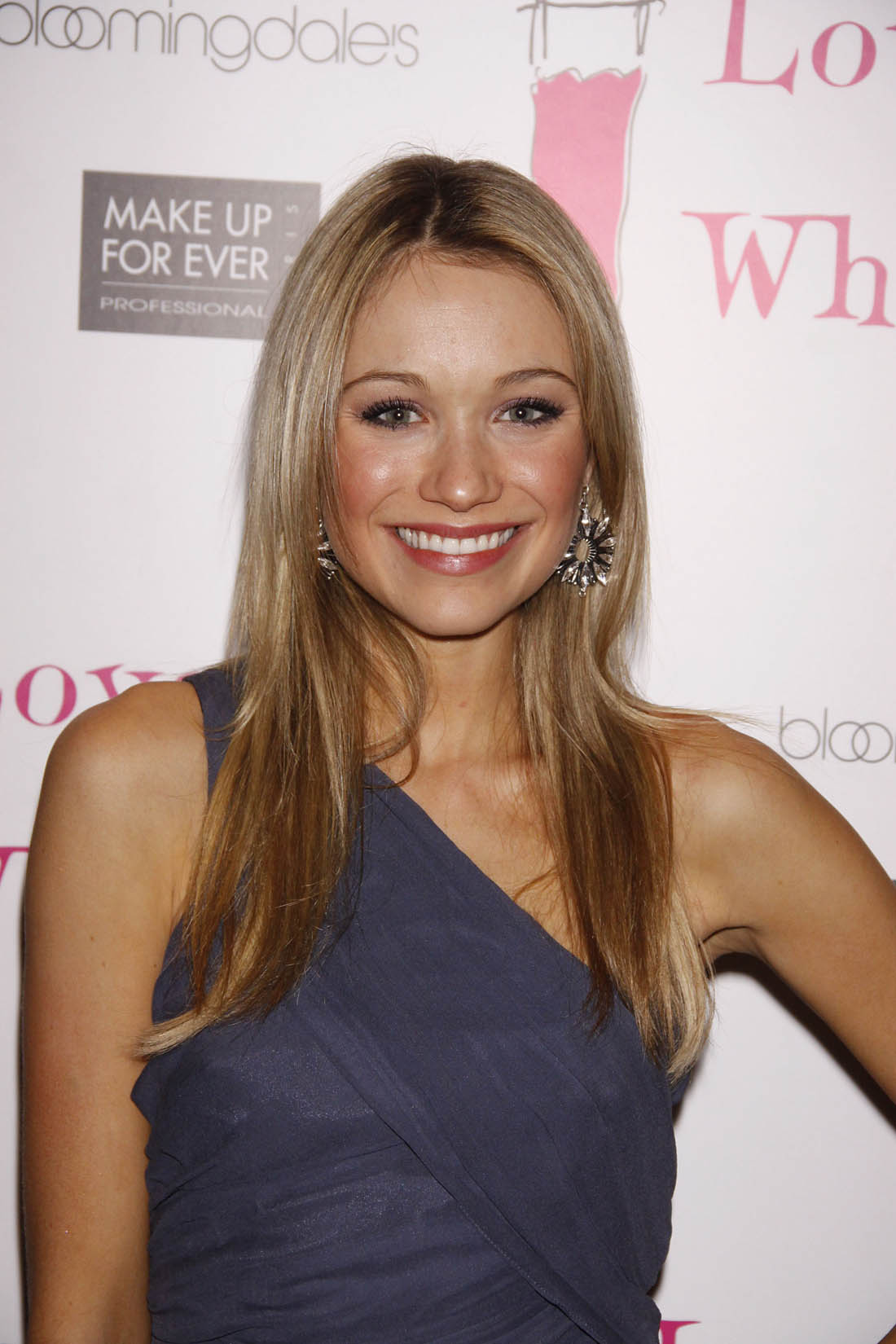 Katrina bowden фото