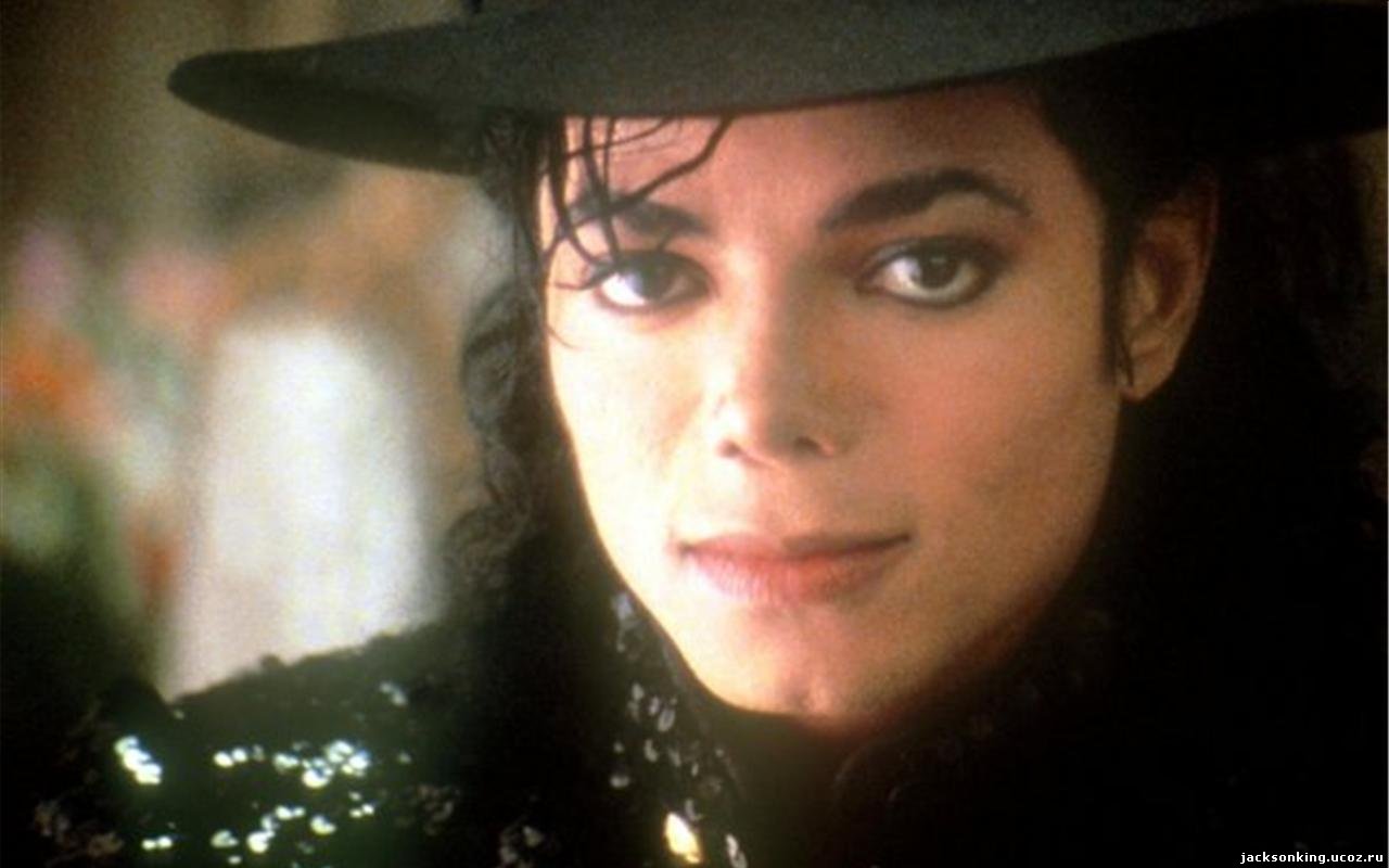 http://www.theplace.ru/archive/michael_jackson/img/925360390.jpg