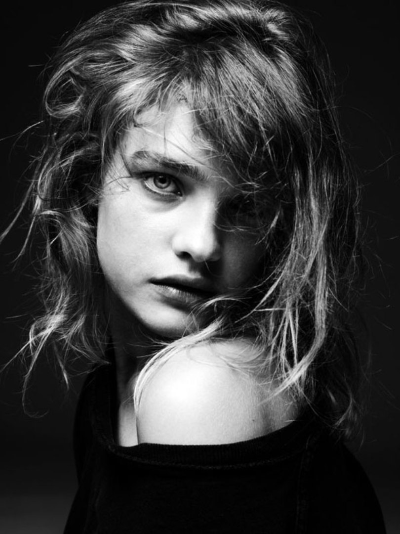 http://www.theplace.ru/archive/natalia_vodianova/img/nataliavodianova2-1.jpg