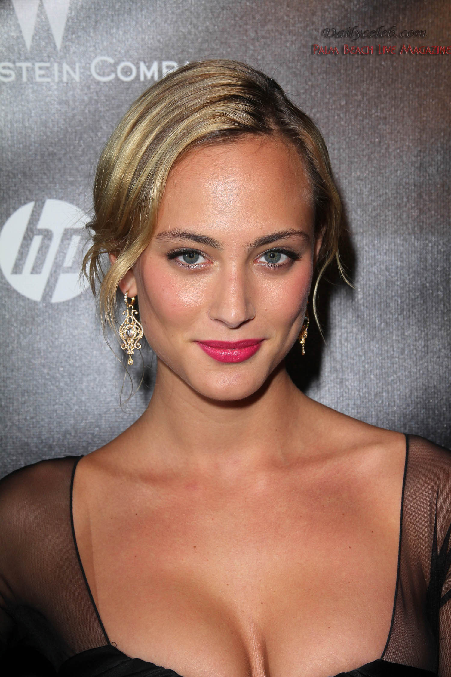 nora arnezeder beach