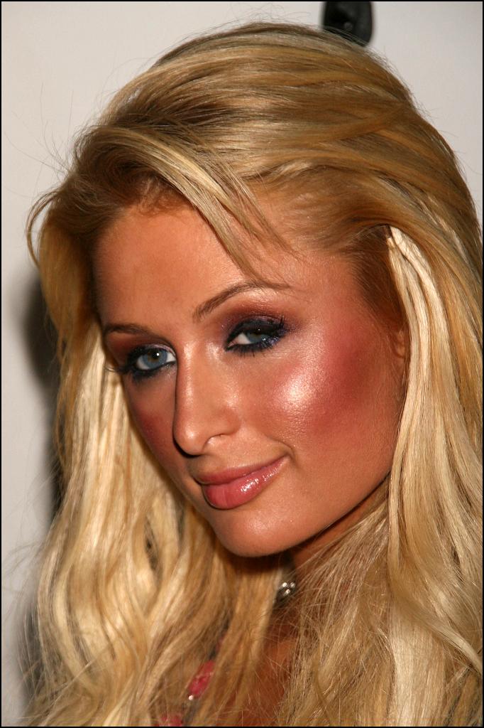 Фото paris hilton