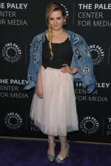 Abigail Breslin – Dirty Dancing PaleyLive LA Spring Event фото №966722