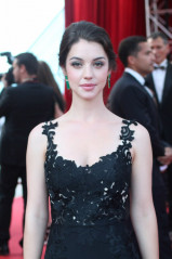 Adelaide Kane фото №784007