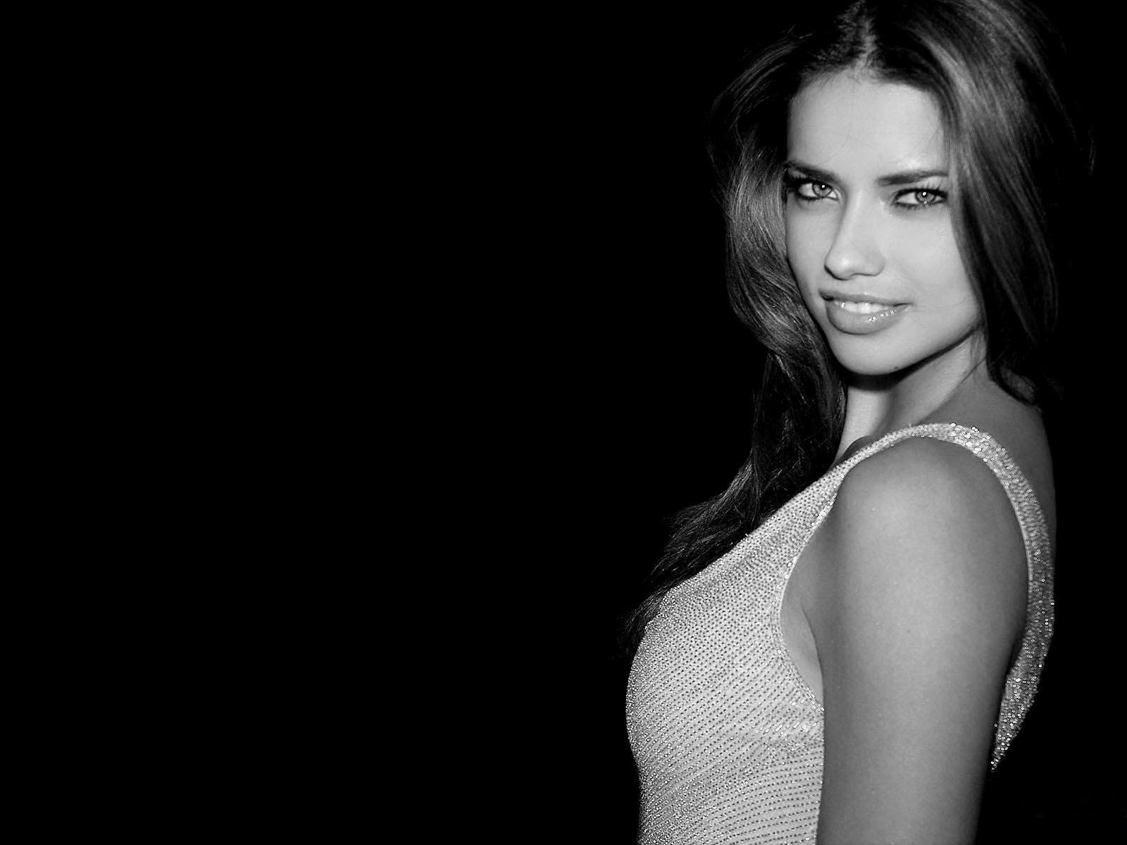 Адриана Лима (Adriana Lima)