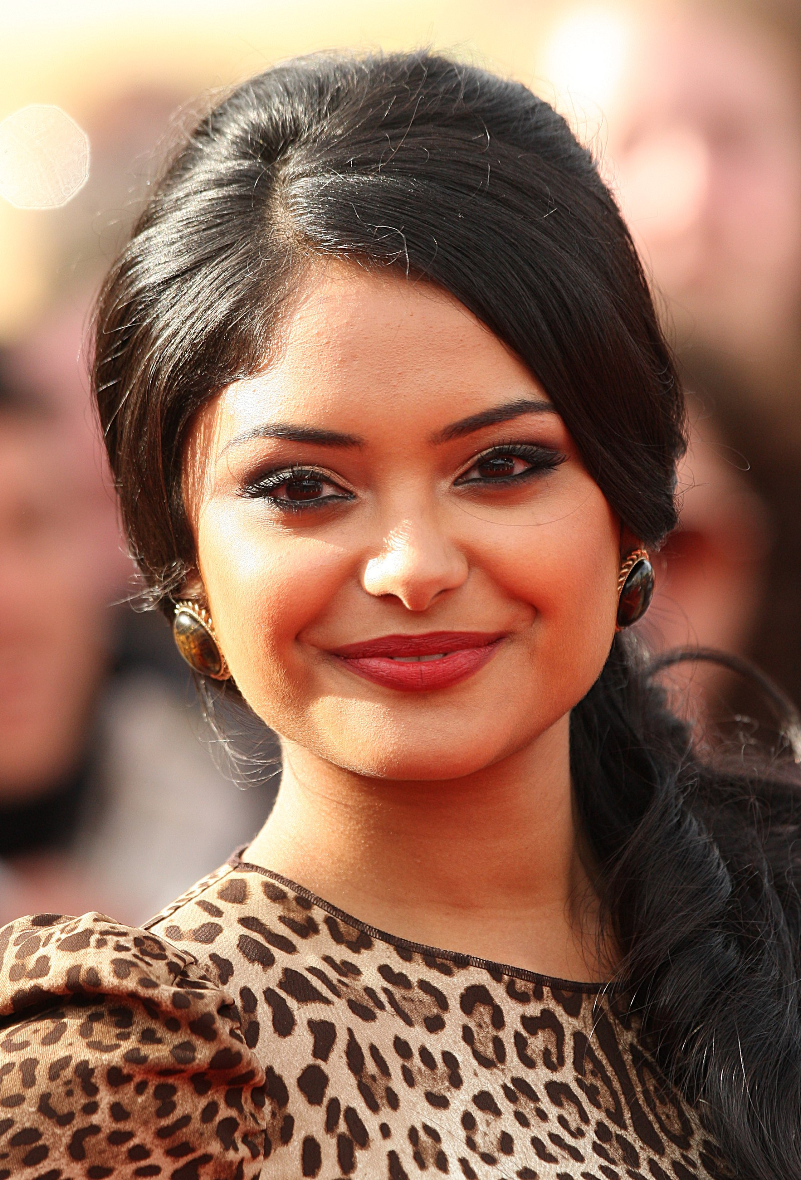 Афшан Азад (Afshan Azad)