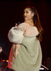 Ariana Grande фото №887351