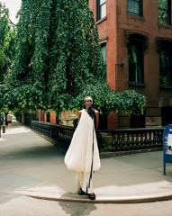 Alek Wek ~ HOW TO SPEND IT SEPTEMBER 2021 фото №1357479