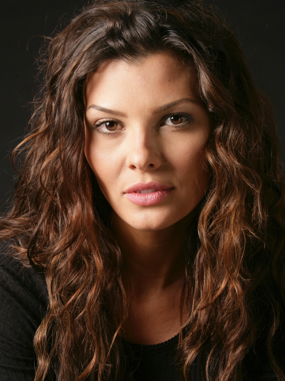 Али Лэндри (Ali Landry)