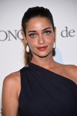 Ana Beatriz Barros фото №516867