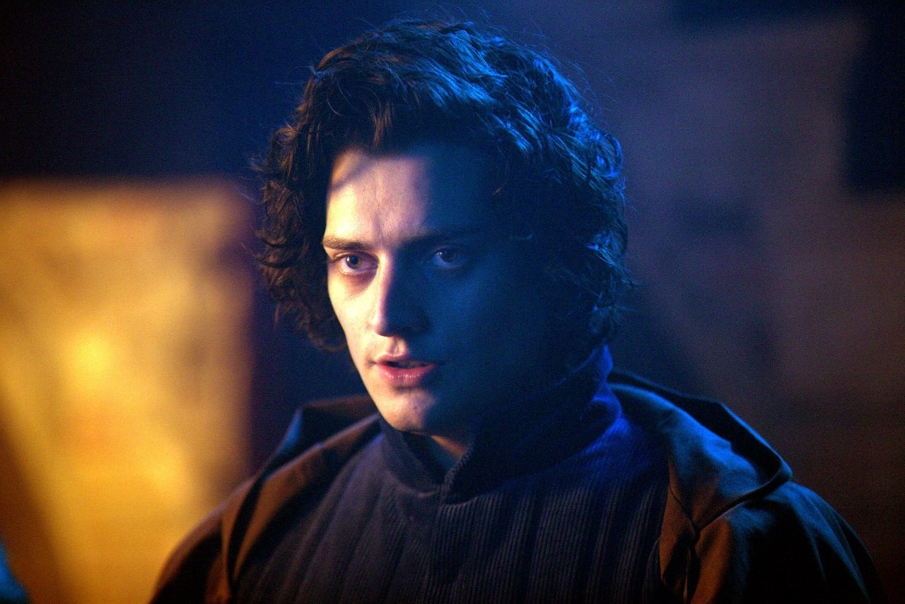 Анайрин Барнард (Aneurin Barnard)