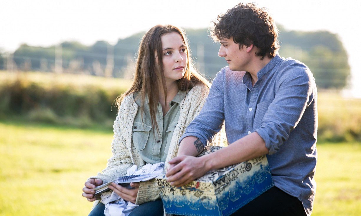 Анайрин Барнард (Aneurin Barnard)