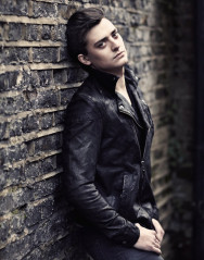 Aneurin Barnard фото №878944