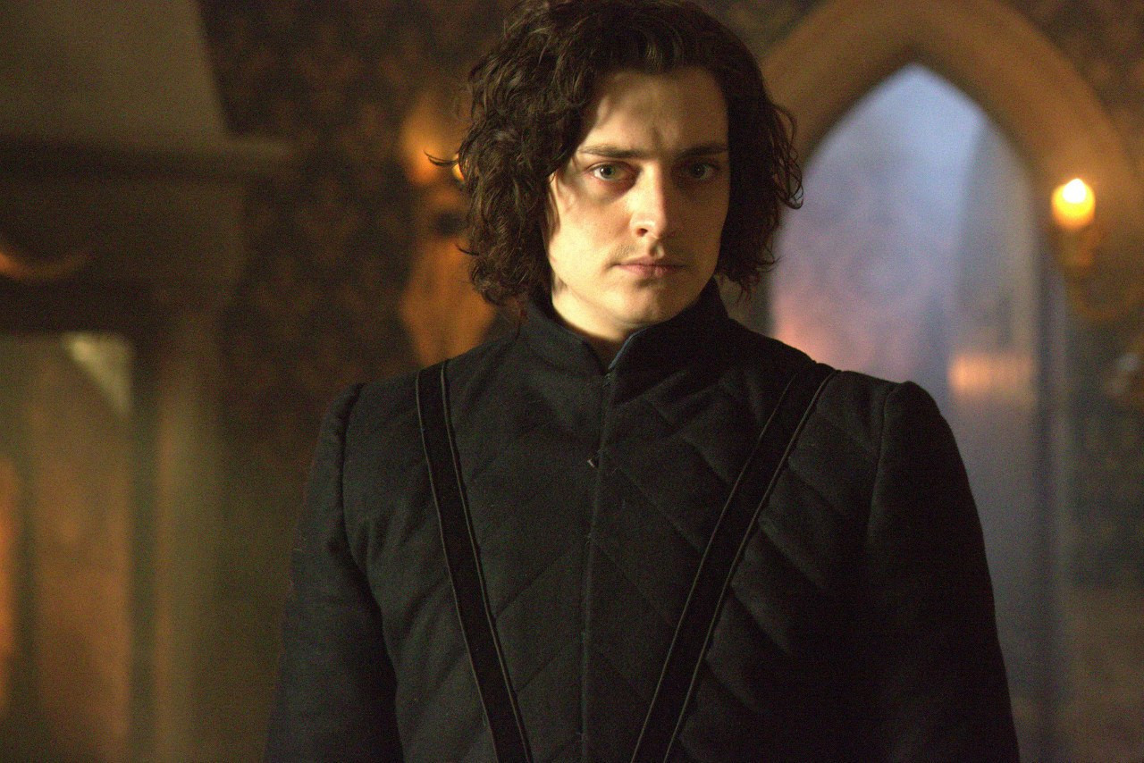 Анайрин Барнард (Aneurin Barnard)