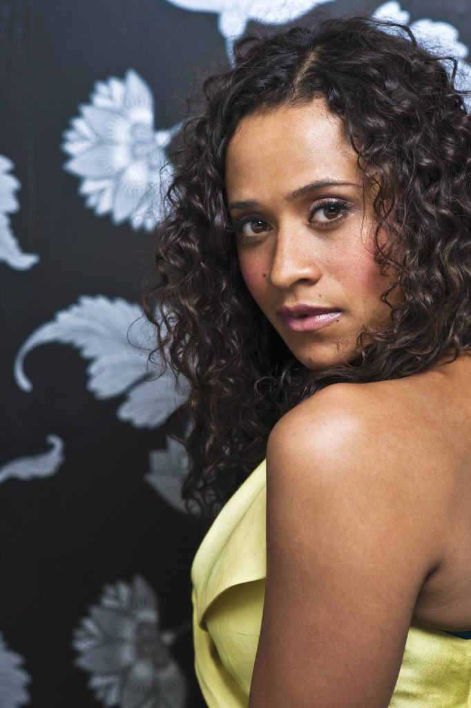 Энджел Колби (Angel Coulby)