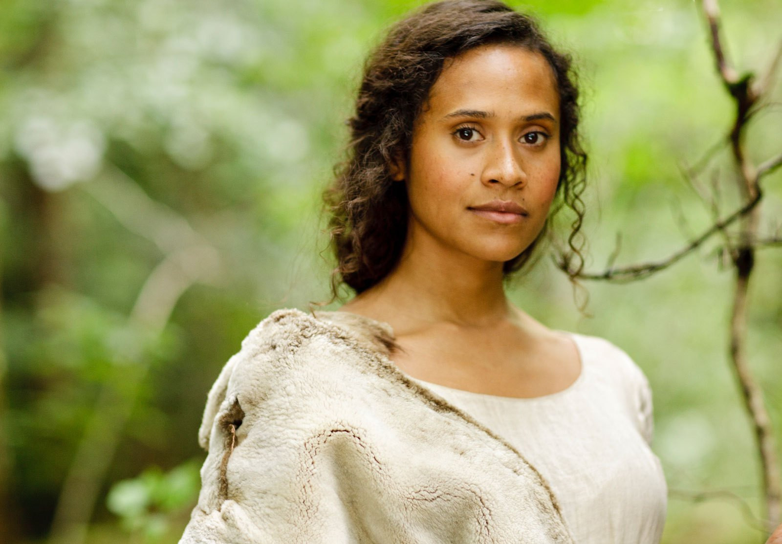 Энджел Колби (Angel Coulby)