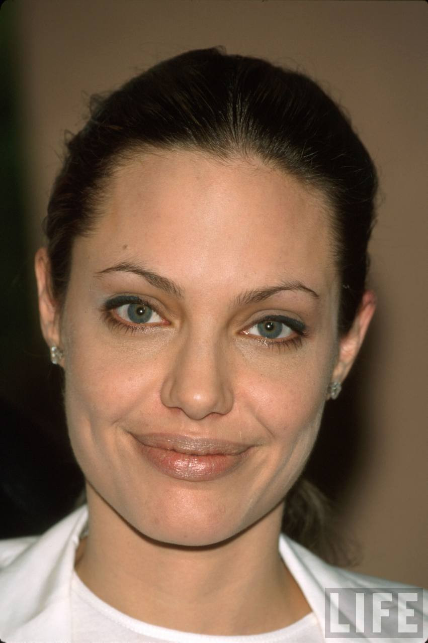 Анджелина Джоли (Angelina Jolie)